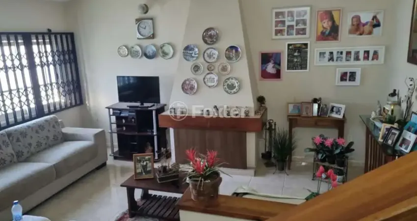 Casa com 3 quartos à venda na Rua Professora Thereza Noronha, 60, Espírito Santo, Porto Alegre