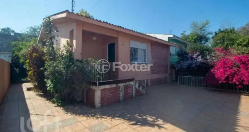 Casa com 3 quartos à venda na Rua Álvaro Osimo Caetano, 94, Santa Tereza, Porto Alegre