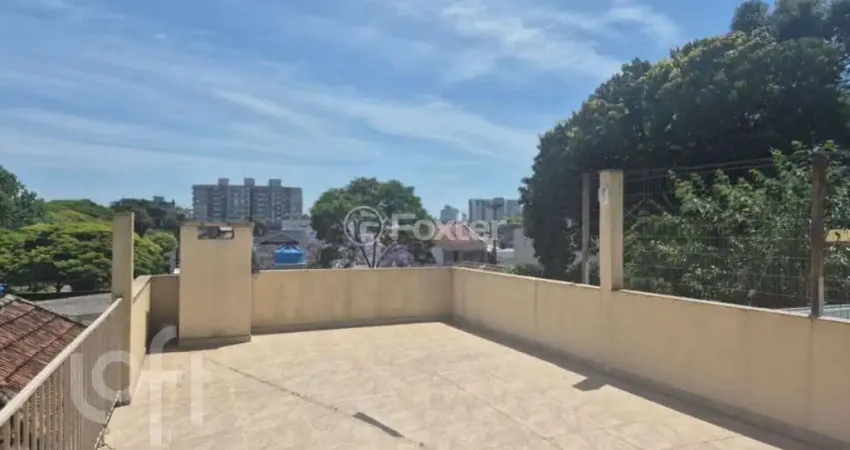 Casa com 3 quartos à venda na Travessa João Jorge Thofhern, 65, Vila Ipiranga, Porto Alegre