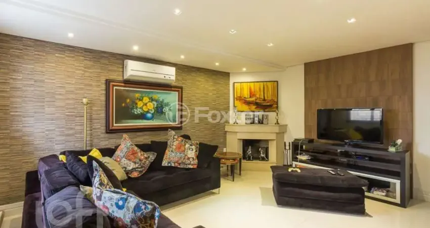 Casa em condomínio fechado com 3 quartos à venda na Rua Padre João Batista Reus, 2107, Camaquã, Porto Alegre