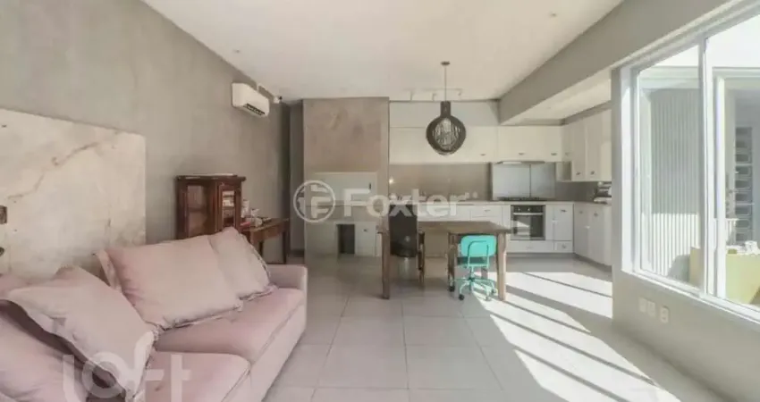 Casa com 4 quartos à venda na Travessa Venezuela, 85, Navegantes, Porto Alegre