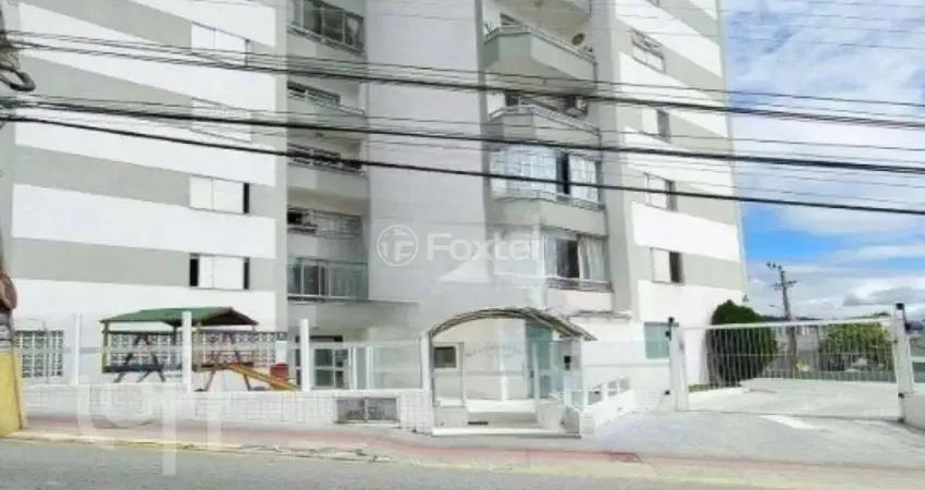 Apartamento com 2 quartos à venda na Rua Nossa Senhora Aparecida, 1205, Barreiros, São José