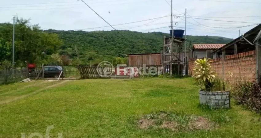 Casa com 2 quartos à venda na Estrada Barro Vermelho, 9, Restinga, Porto Alegre