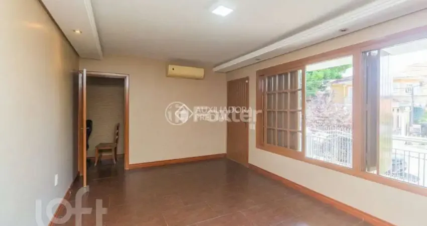 Casa com 3 quartos à venda na Rua Líbia, 157, Vila Ipiranga, Porto Alegre