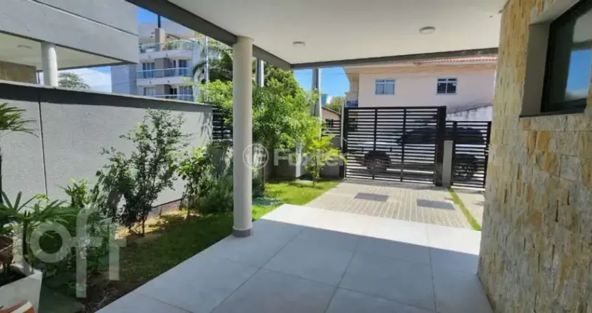 Casa com 3 quartos à venda na Travessa Iracema das Chagas Pires, 157, Campeche, Florianópolis