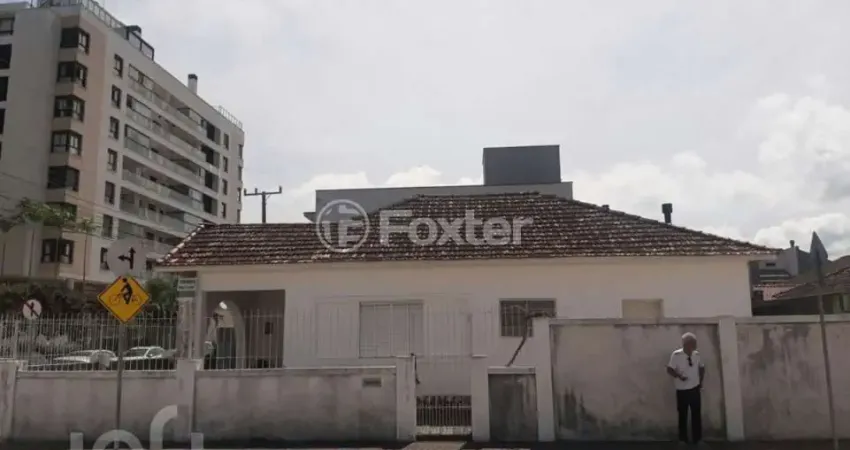 Casa com 3 quartos à venda na Rua Professor João José Cabral, 290, Balneário, Florianópolis