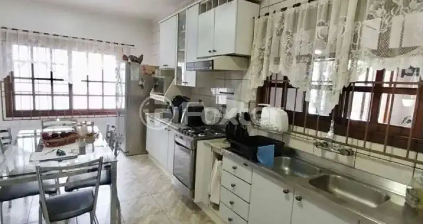 Casa com 4 quartos à venda na Rua Xingu, 230, Igara, Canoas