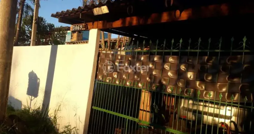 Casa com 3 quartos à venda na Acesso D, 3969, Restinga, Porto Alegre