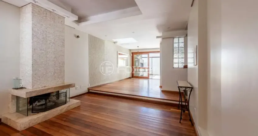 Casa com 3 quartos à venda na Rua Engenheiro Coelho Parreira, 45, Ipanema, Porto Alegre