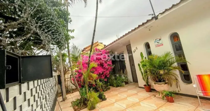 Casa com 3 quartos à venda na Rua Coelho da Costa, 225, Nonoai, Porto Alegre