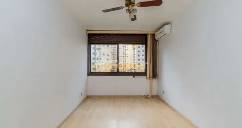 Apartamento com 2 quartos à venda na Avenida Bento Gonçalves, 1617, Santo Antônio, Porto Alegre