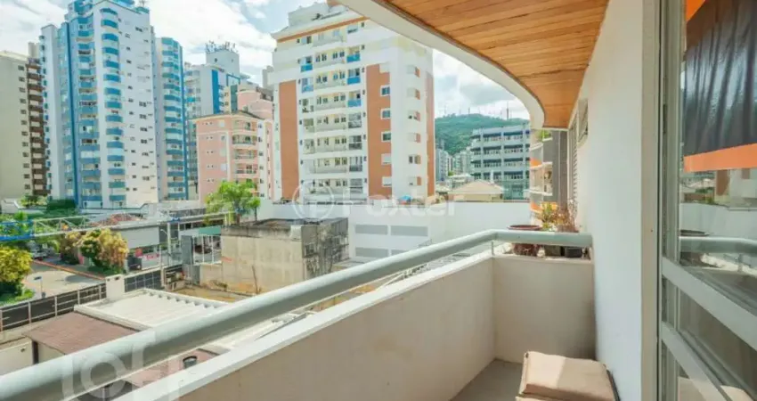 Apartamento com 3 quartos à venda na Rua Presidente Coutinho, 503, Centro, Florianópolis