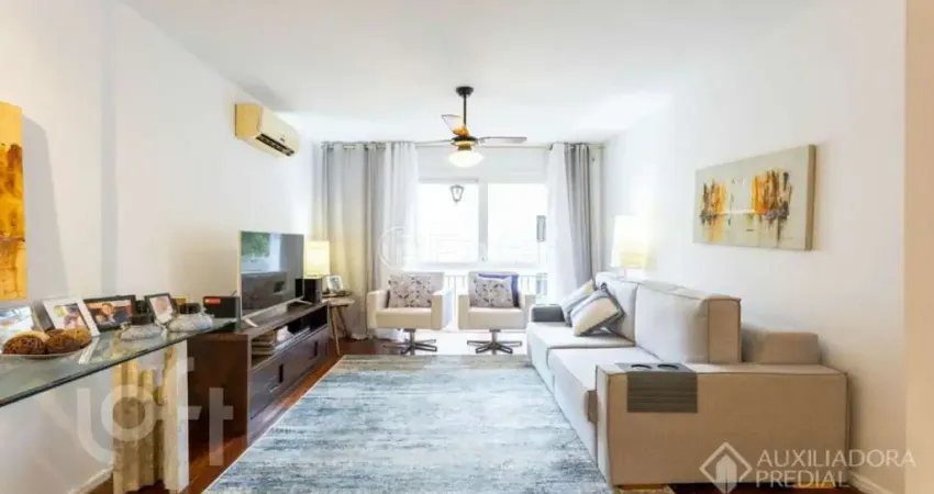 Apartamento com 3 quartos à venda na Rua Marcelo Gama, 530, São João, Porto Alegre