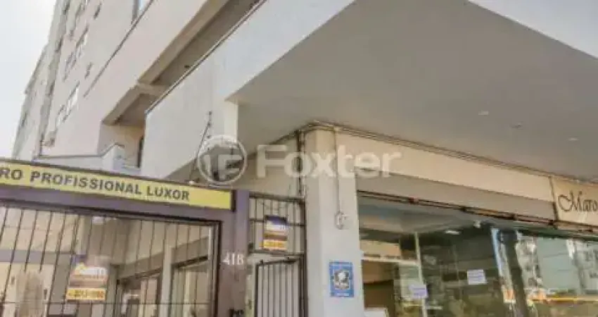 Sala comercial com 3 salas à venda na Avenida Assis Brasil, 418, Santa Maria Goretti, Porto Alegre