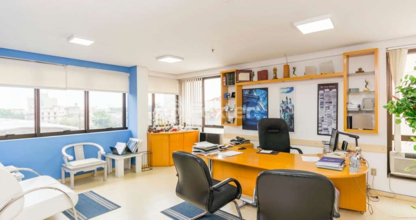 Sala comercial com 1 sala à venda na Avenida Cristóvão Colombo, 881, Floresta, Porto Alegre
