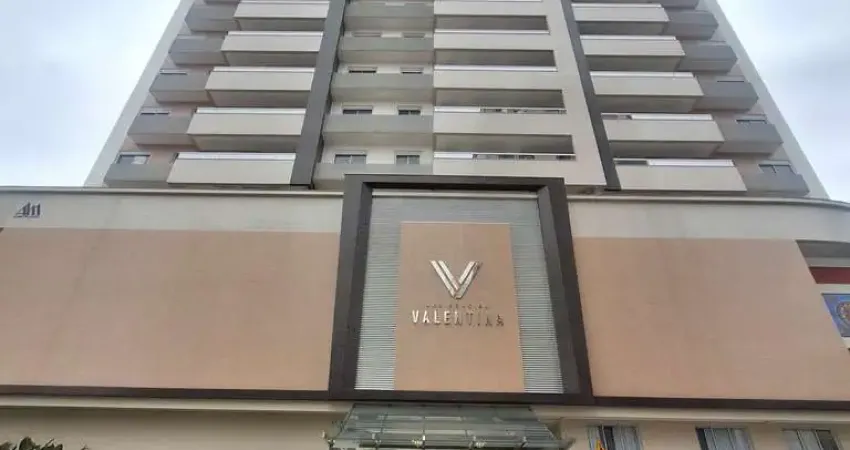Apartamento amplo com 2 suítes e sacada c/churrasqueira em Campinas - São José - SC