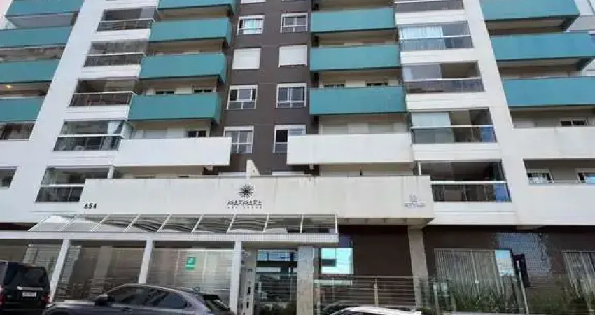 Apartamento com 3 dormitórios em Barreiros, São José-SC.