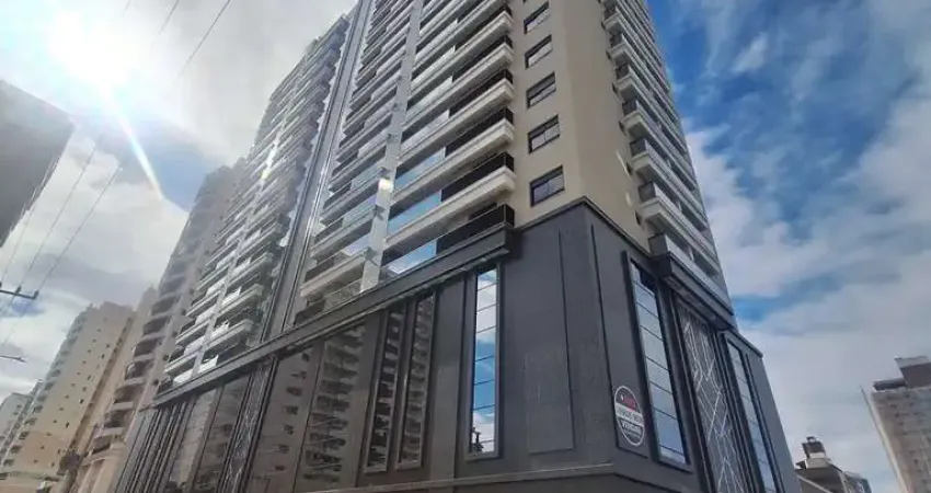 Apartamento de alto padrão com 2 quartos sendo 1 suíte e vista mar no Kobrasol - São José/SC