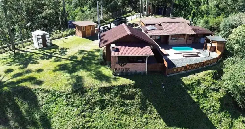 Terreno Rural com 2 casas e escritório á venda em Urubici