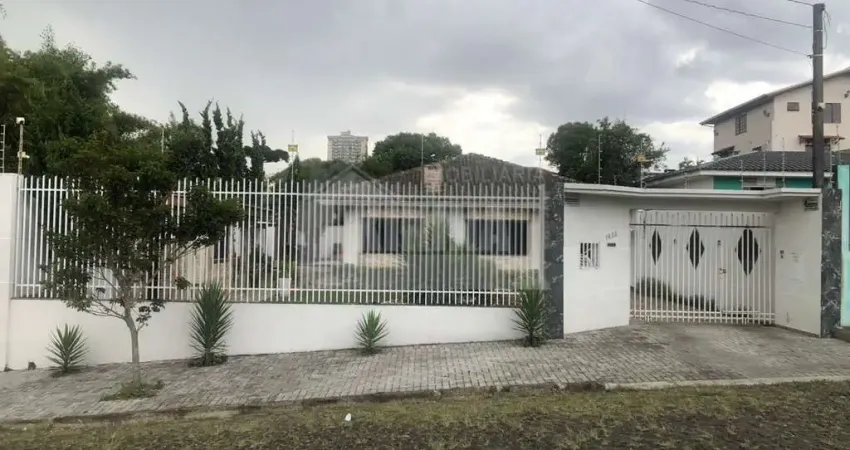 Casa Residencial com 3 quartos  à venda, 161.00 m2 por R$950000.00  - Jardim Carvalho - Ponta Grossa/PR