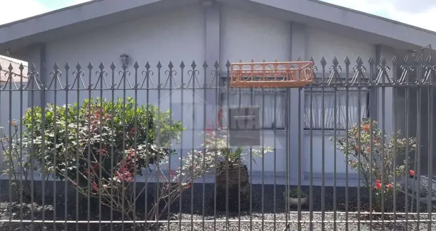 Casa Residencial com 3 quartos  à venda, 145.00 m2 por R$650000.00  - Uvaranas - Ponta Grossa/PR