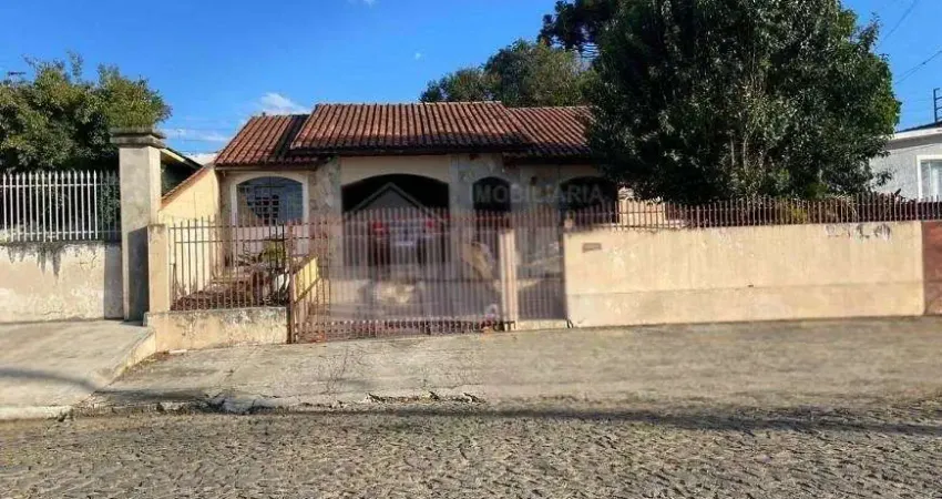 Casa Residencial com 5 quartos à venda, 234.00 m2 por R$500000.00 - Uvaranas - Ponta Grossa/PR