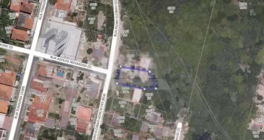 Terreno à venda, 472.00 m2 por R$120000.00  - Uvaranas - Ponta Grossa/PR