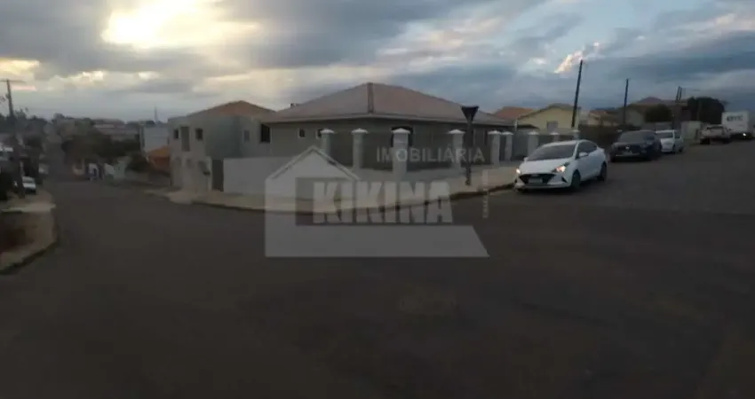 Casa Residencial com 4 quartos  à venda, 218.00 m2 por R$950000.00  - Nova Russia - Ponta Grossa/PR
