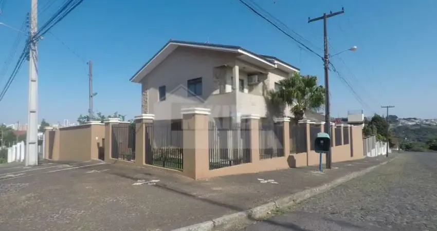 Sobrado com 4 quartos  à venda, 320.00 m2 por R$1490000.00  - Uvaranas - Ponta Grossa/PR
