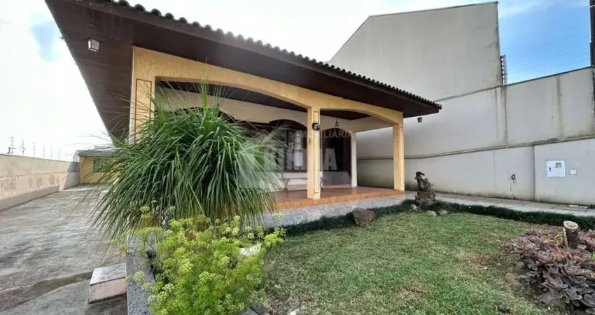 Casa Residencial para alugar, 210.00 m2 por R$3900.00  - Oficinas - Ponta Grossa/PR