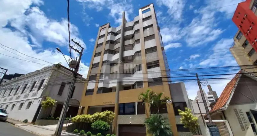 Apartamento com 3 quartos  à venda, 206.00 m2 por R$650000.00  - Centro - Ponta Grossa/PR