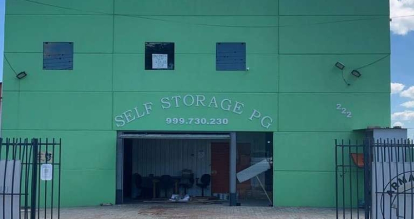Comercial para alugar, 200.00 m2 por R$6000.00  - Uvaranas - Ponta Grossa/PR