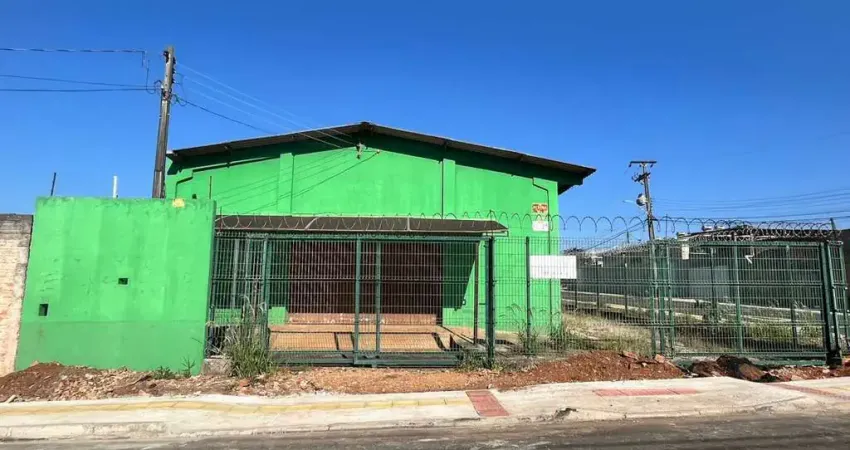 Barracão/Galpão para alugar, 200.00 m2 por R$4800.00  - Uvaranas - Ponta Grossa/PR