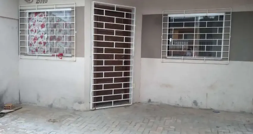 Casa Residencial com 2 quartos  à venda, 53.00 m2 por R$250000.00  - Nova Russia - Ponta Grossa/PR