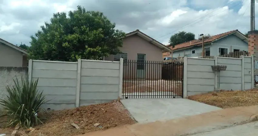 Casa Residencial com 2 quartos  à venda, 41.00 m2 por R$175000.00  - Contorno - Ponta Grossa/PR