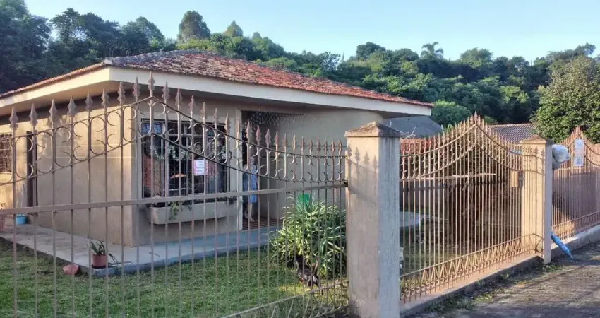 Casa Residencial com 3 quartos à venda, 423.00 m2 por R$550000.00 - Nova Russia - Ponta Grossa/PR