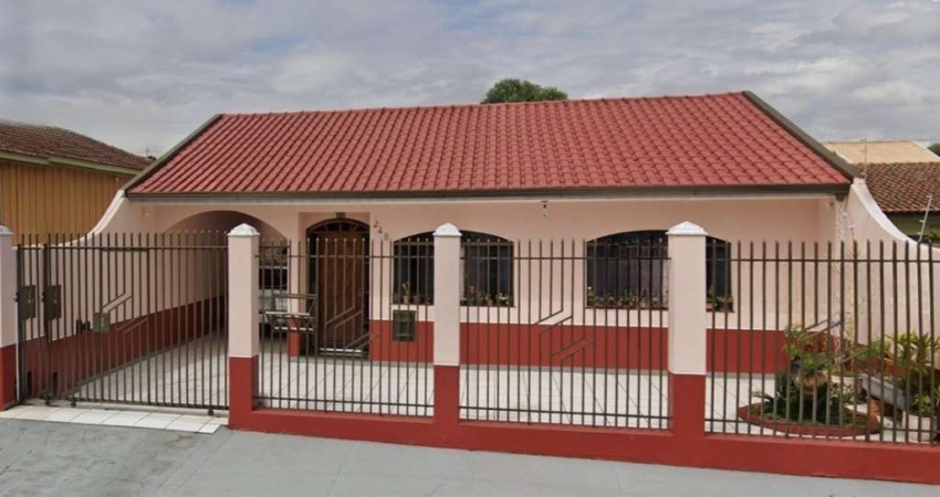Casa Residencial com 4 quartos  à venda, 236.00 m2 por R$750000.00  - Uvaranas - Ponta Grossa/PR