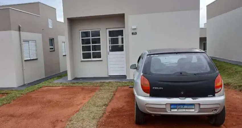 Casa Residencial com 2 quartos  para alugar, 58.00 m2 por R$800.00  - Neves - Ponta Grossa/PR