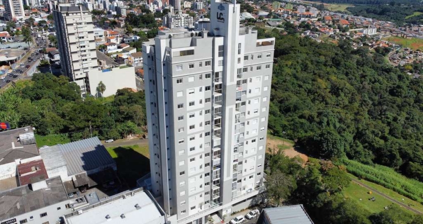 Apartamento com 3 quartos  à venda, 330.00 m2 por R$1330000.00  - Centro - Ponta Grossa/PR