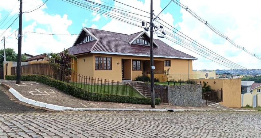 Casa Residencial com 4 quartos  à venda, 270.00 m2 por R$1950000.00  - Estrela - Ponta Grossa/PR