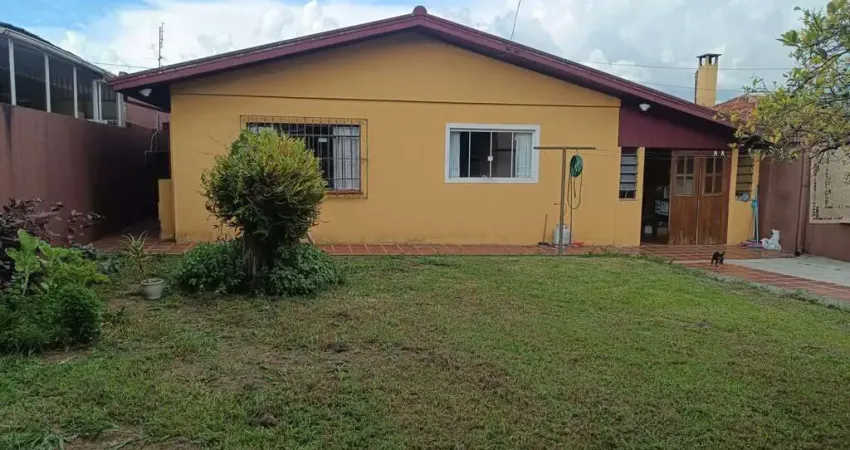 Casa Residencial com 3 quartos  à venda, 230.00 m2 por R$680000.00  - Jardim Carvalho - Ponta Grossa/PR