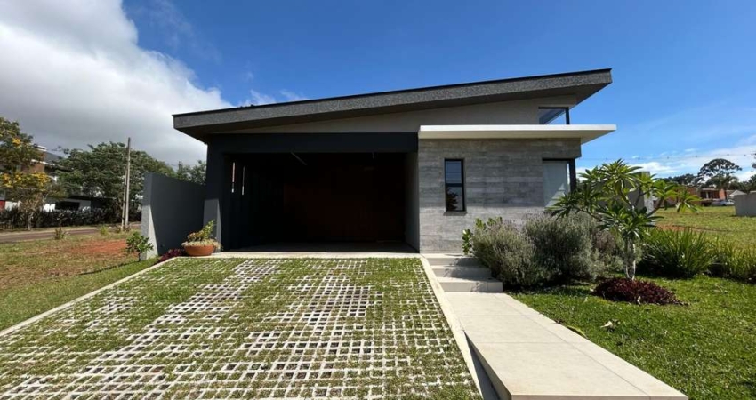 Casa Residencial à venda, 128.24 m2 por R$990000.00  - Jardim Carvalho - Ponta Grossa/PR
