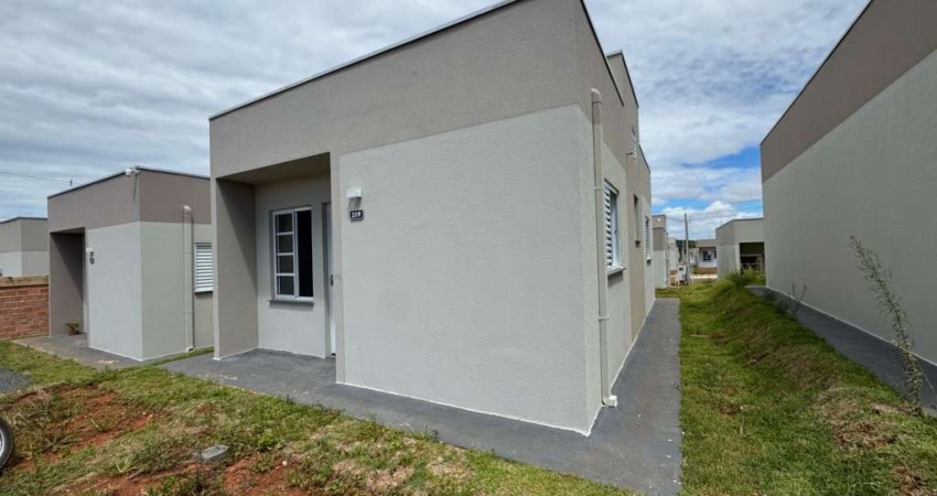 Casa Residencial com 2 quartos  para alugar, 48.00 m2 por R$800.00  - Neves - Ponta Grossa/PR