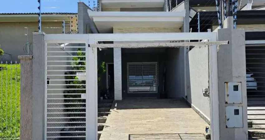 Sobrado com 2 quartos  à venda, 149.00 m2 por R$580000.00  - Uvaranas - Ponta Grossa/PR