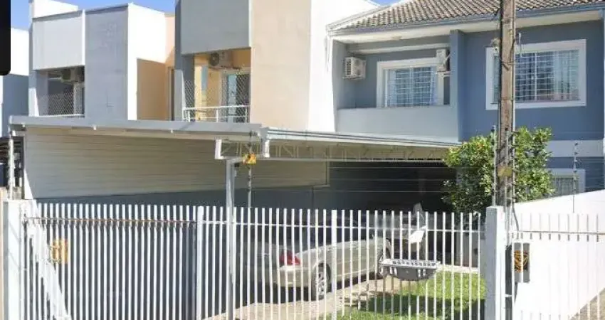 Casa Residencial com 3 quartos  à venda, 150.00 m2 por R$700000.00  - Oficinas - Ponta Grossa/PR