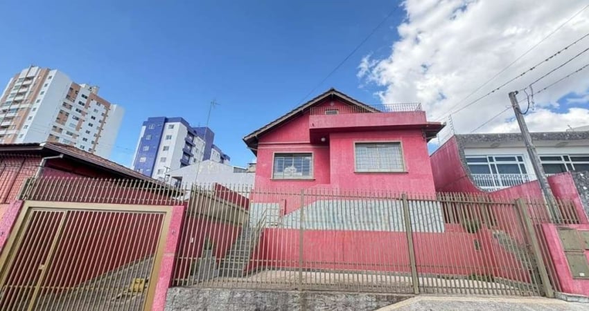 Casa Residencial com 4 quartos  para alugar, 120.00 m2 por R$2300.00  - Centro - Ponta Grossa/PR