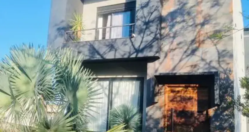 Casa em Condomínio para alugar, 354.00 m2 por R$11000.00  - Jardim Carvalho - Ponta Grossa/PR