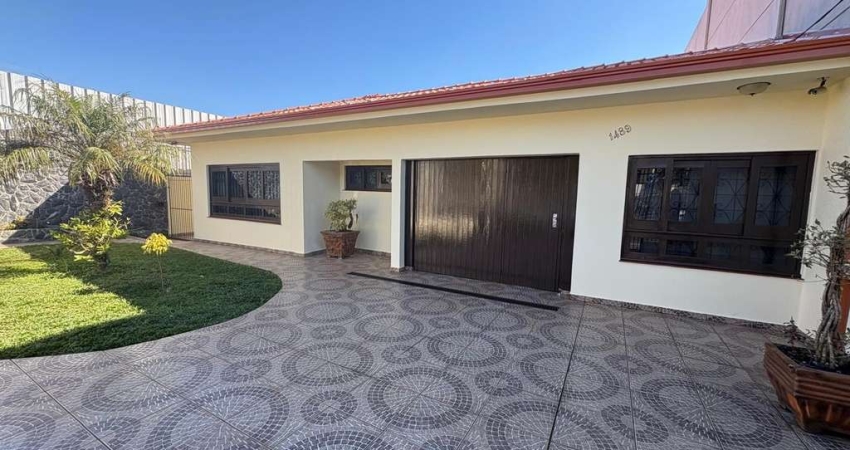 Casa Residencial com 3 quartos  para alugar, 364.00 m2 por R$4500.00  - Jardim Carvalho - Ponta Grossa/PR