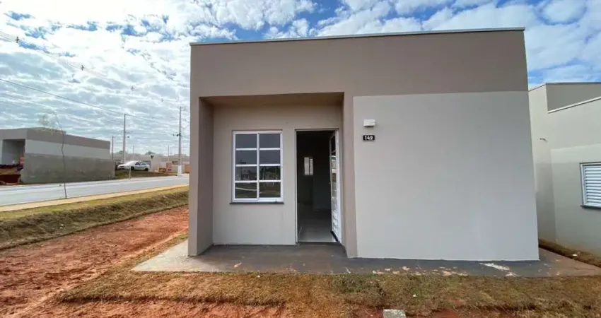 Casa Residencial com 2 quartos  para alugar, 50.00 m2 por R$700.00  - Neves - Ponta Grossa/PR
