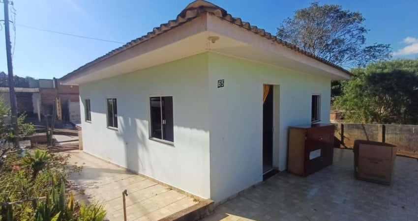 Casa Residencial com 2 quartos  para alugar, 70.00 m2 por R$1300.00  - Oficinas - Ponta Grossa/PR